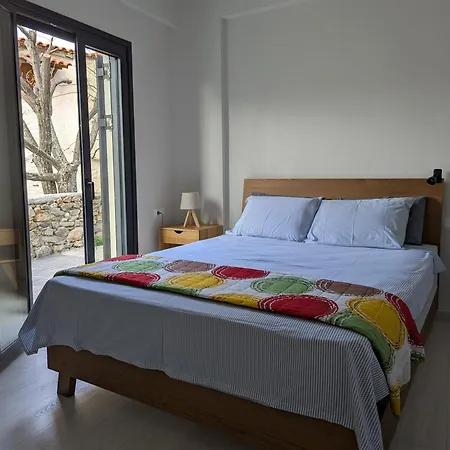 Kipaki-trachila Mani Dom wakacyjny Trakhila