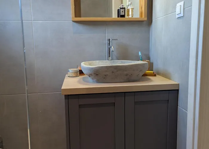 Kipaki-trachila Mani Trakhila