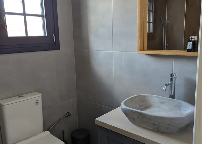 Kipaki-trachila Mani * Trakhila